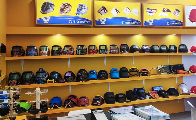 Welding Mask Safety at Exhibitions